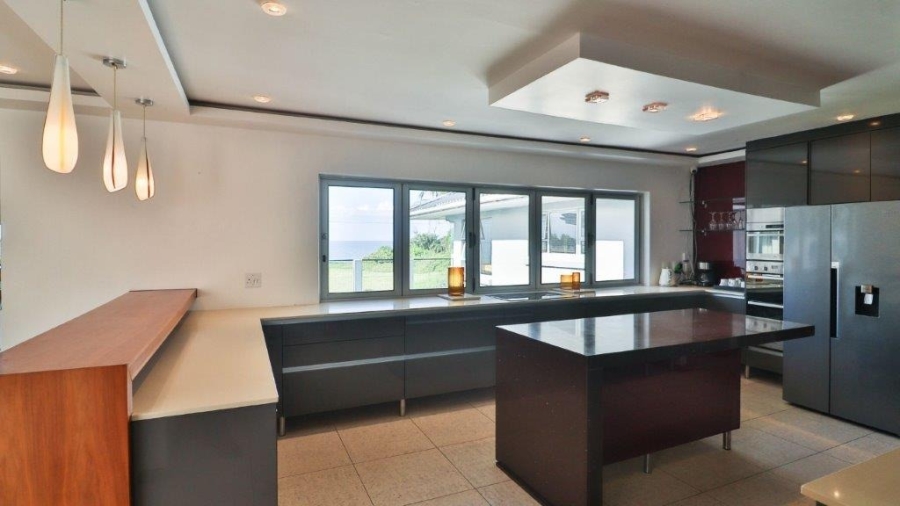 5 Bedroom Property for Sale in Gonubie Eastern Cape